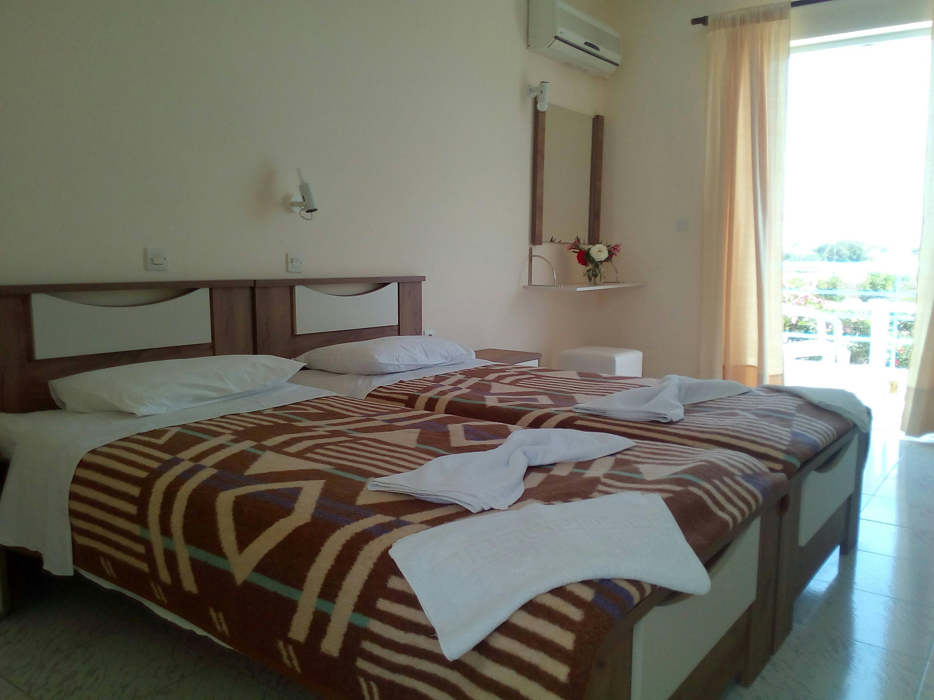 Leonidas Hotel & Studios Kos Exterior photo