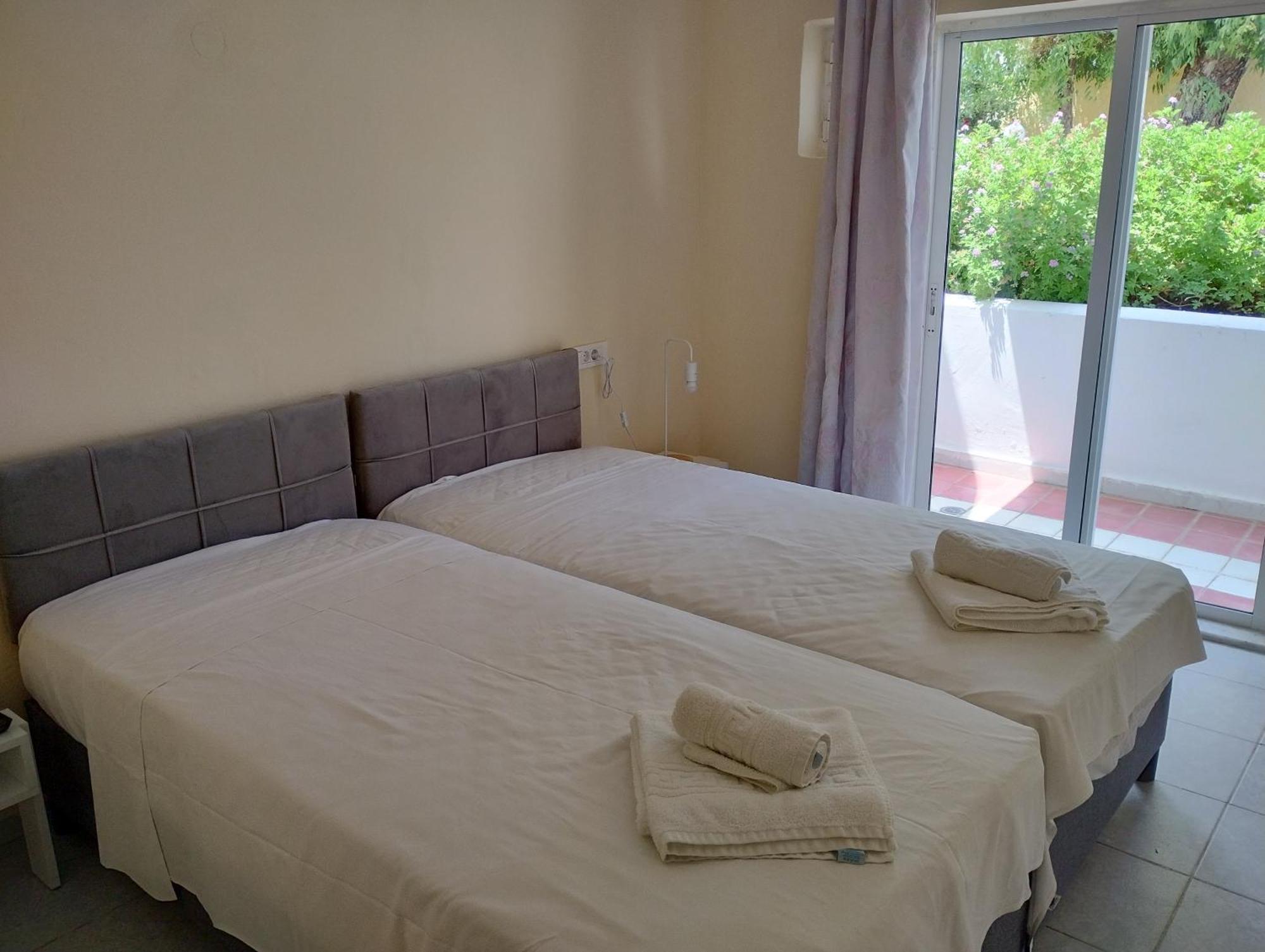 Leonidas Hotel & Studios Kos Room photo